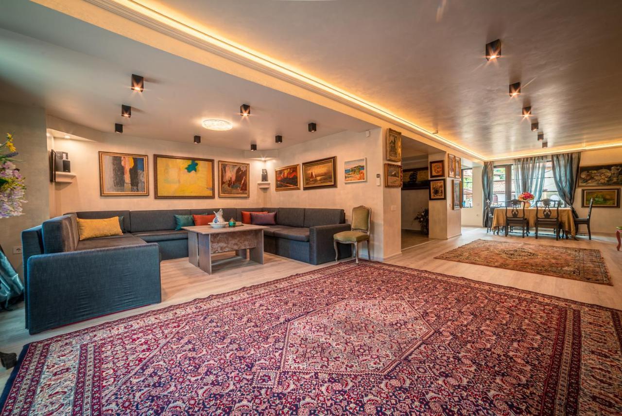 The Gallery Guest House - Garden And Garage فيليكو ترنوفو المظهر الخارجي الصورة