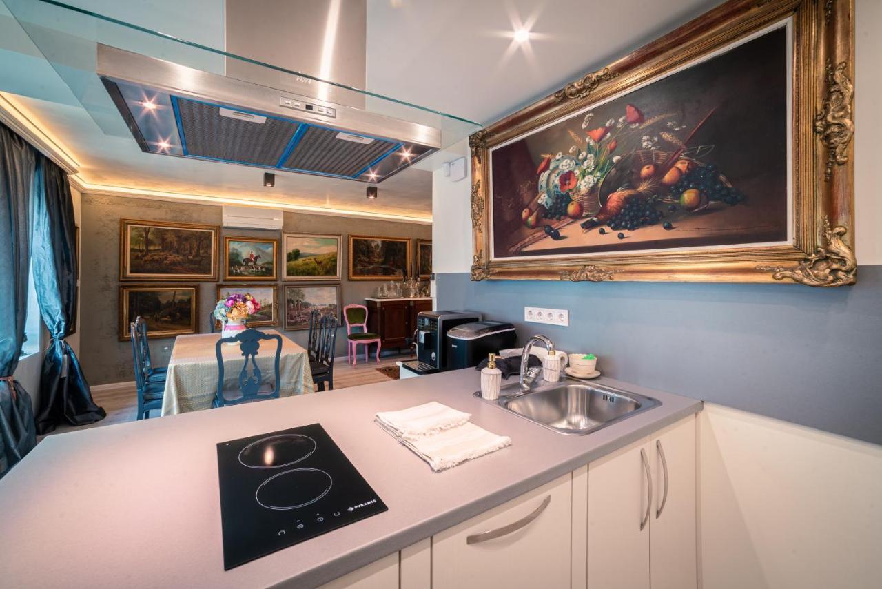 The Gallery Guest House - Garden And Garage فيليكو ترنوفو المظهر الخارجي الصورة