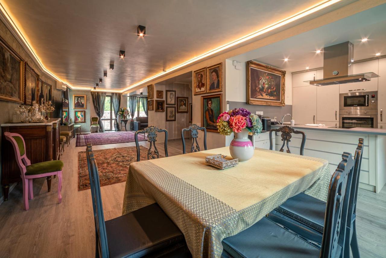 The Gallery Guest House - Garden And Garage فيليكو ترنوفو المظهر الخارجي الصورة