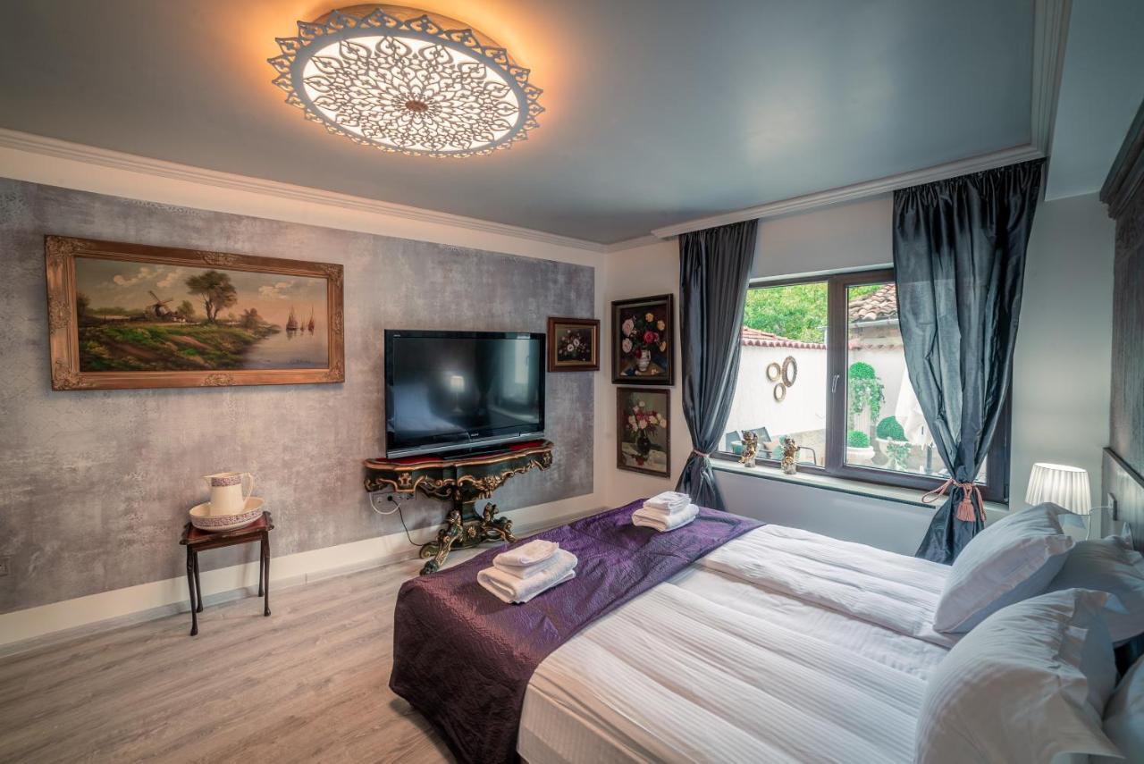 The Gallery Guest House - Garden And Garage فيليكو ترنوفو المظهر الخارجي الصورة