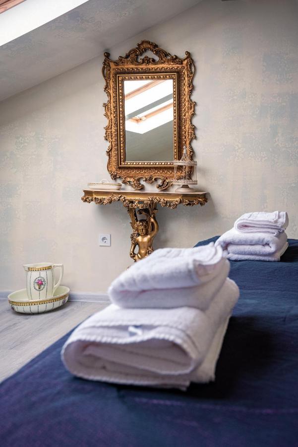The Gallery Guest House - Garden And Garage فيليكو ترنوفو المظهر الخارجي الصورة